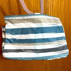 Purse insert for quick changes